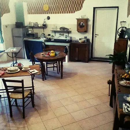 Oddi21 Couette-café Albenga